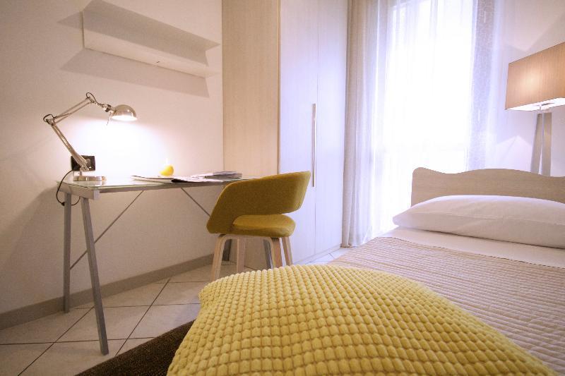 Hq Aparthotel Milano Inn - Smart Suites ชินิเซลโลบาลซาโม ภายนอก รูปภาพ