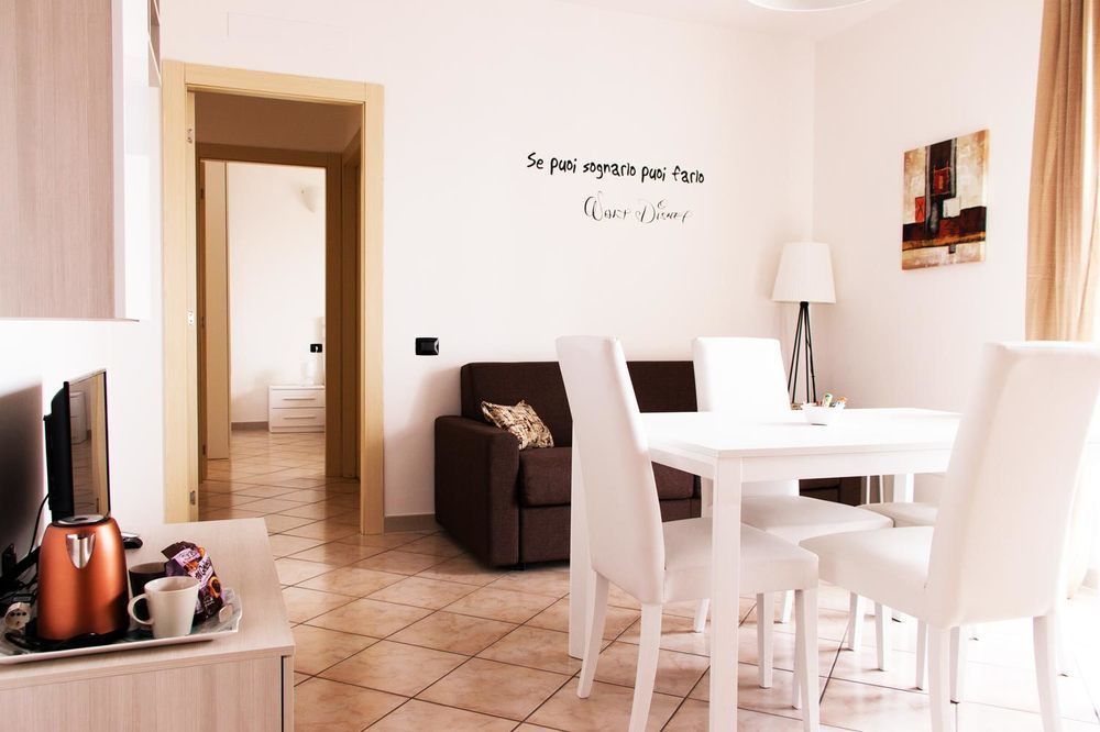 Hq Aparthotel Milano Inn - Smart Suites ชินิเซลโลบาลซาโม ภายนอก รูปภาพ