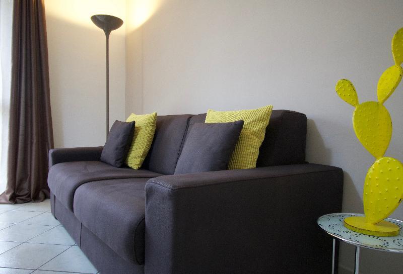 Hq Aparthotel Milano Inn - Smart Suites ชินิเซลโลบาลซาโม ภายนอก รูปภาพ